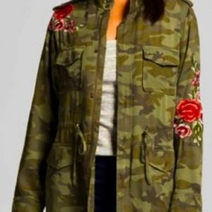 Large camo Knox Rose jacket